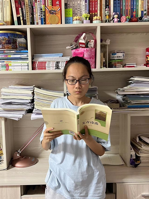 刘璟雯.jpg 刘璟雯.jpg