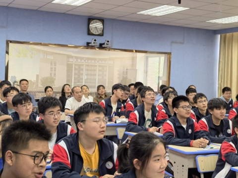 润心行动 我校举行“珍爱自己,善待生命”主题微班会课评选和观摩活动265.jpg 润心行动 我校举行“珍爱自己,善待生命”主题微班会课评选和观摩活动265.jpg