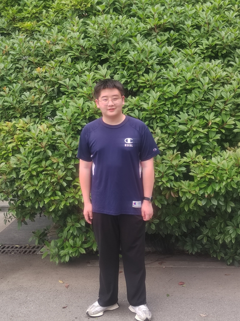 顾泽鹏.jpg 顾泽鹏.jpg