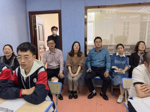 润心行动 我校举行“珍爱自己,善待生命”主题微班会课评选和观摩活动180.jpg 润心行动 我校举行“珍爱自己,善待生命”主题微班会课评选和观摩活动180.jpg