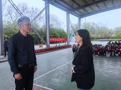 汇报1.jpg 汇报1.jpg