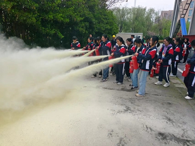 学生演习2.jpg 学生演习2.jpg