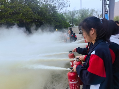 学生演习3.jpg 学生演习3.jpg